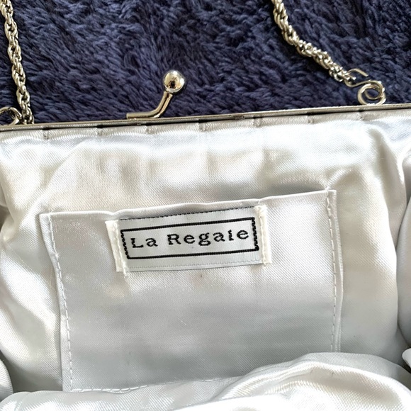 La Regale Silver Sequin Beaded Purse Formal Bridal NWOT - Picture 9 of 9